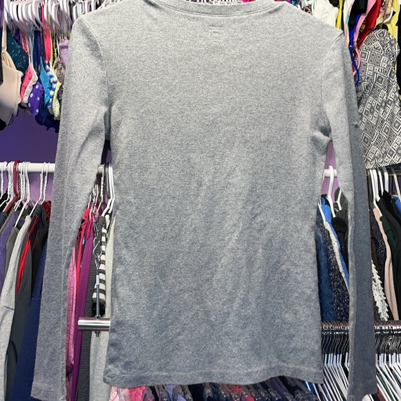 Tommy Hilfiger Grey long sleeve shirt tshirt very soft like new color beads sz S - Picture 8 of 8